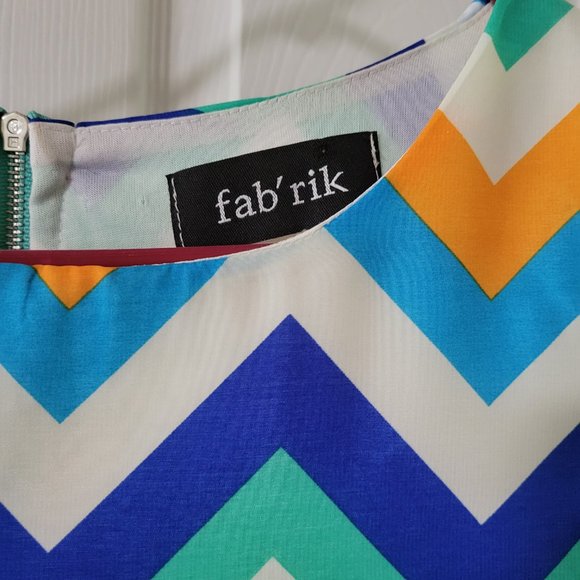 fab'rik | Chevron Multicolor Shift Dress - Picture 5 of 11